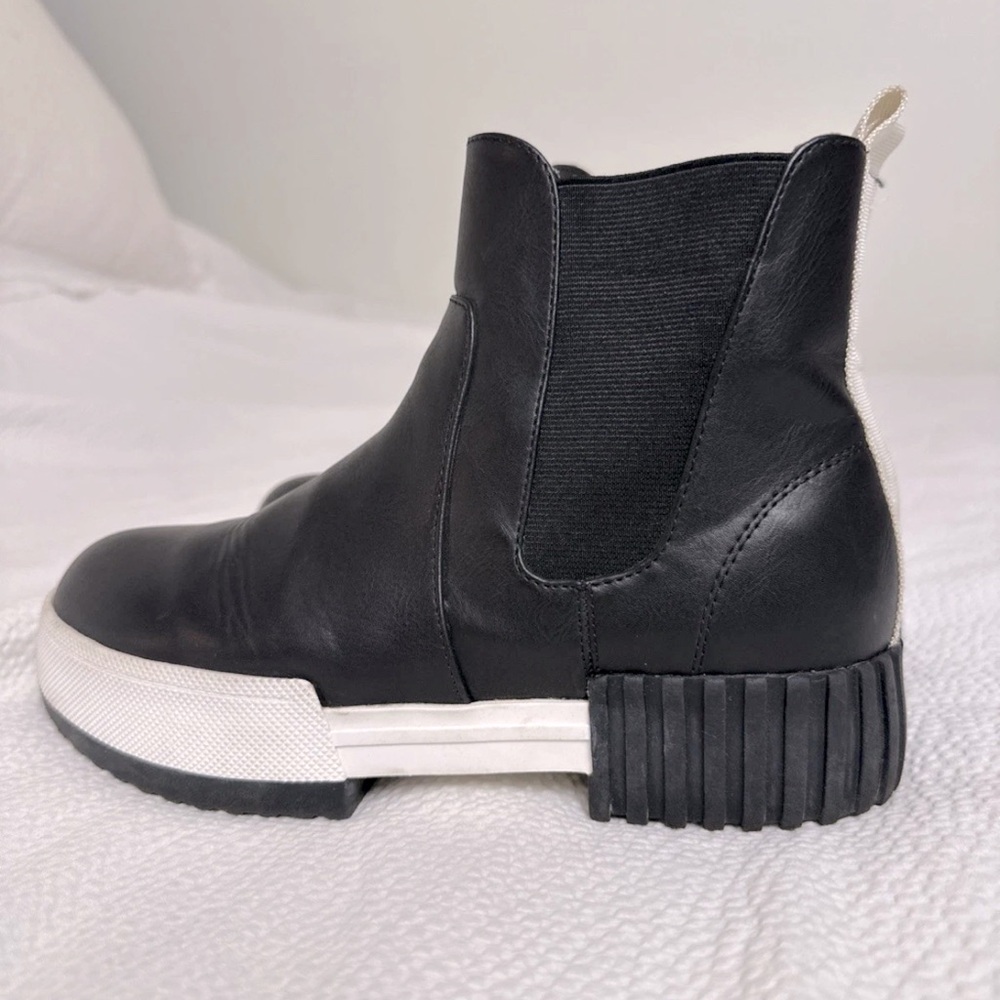 Mia Alexander Bootie-Black Malt-Size 7.5M